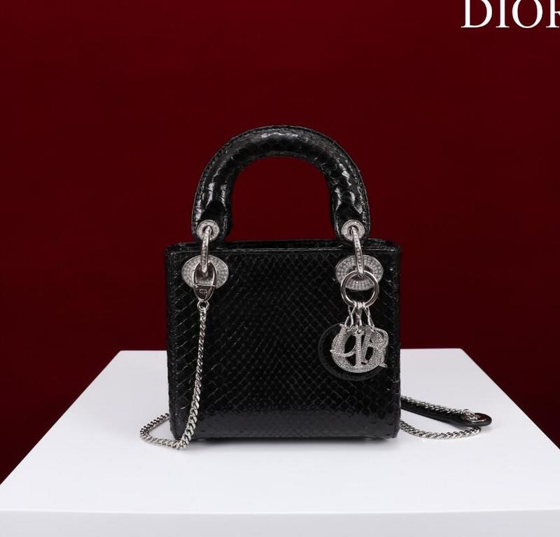 SAMCC - DOR Bags - 097