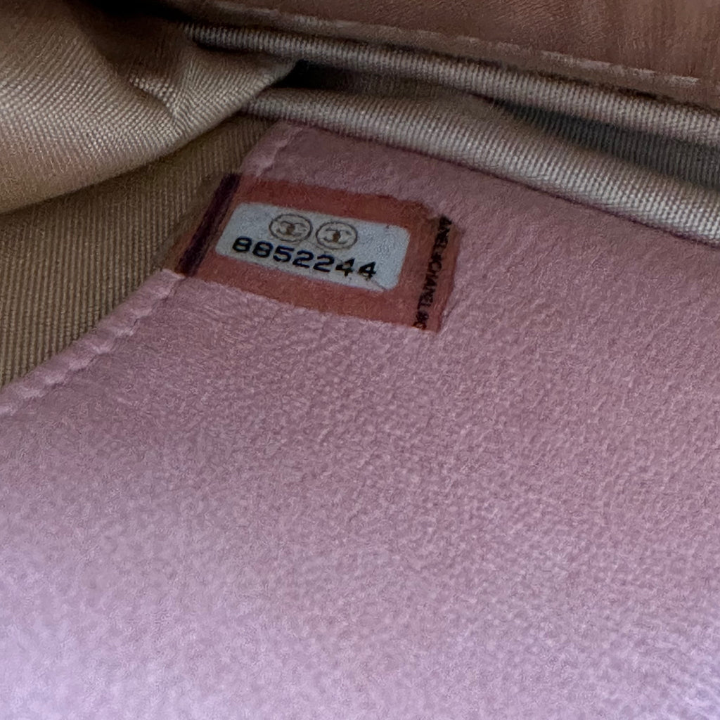 CHANEL Pink Caviar Wallet On Chain