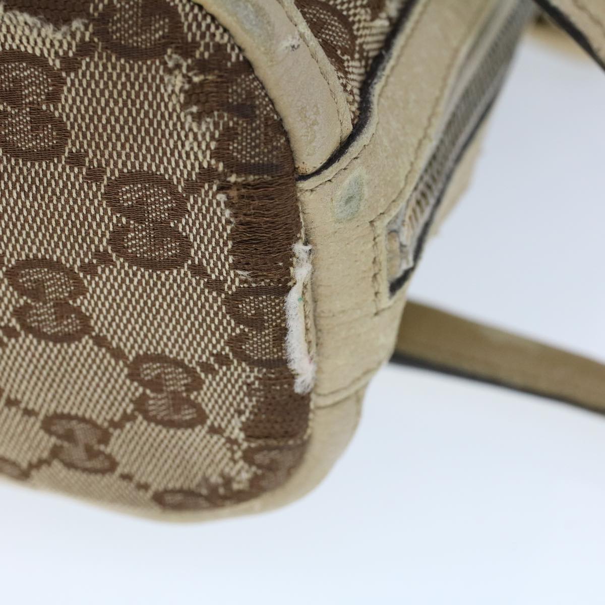 GUCCI GG Canvas Hand Bag Beige White 53132