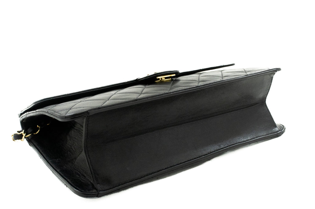 CHANEL Chain Shoulder Bag Clutch Black Quilted Flap Lambskin Purse k05