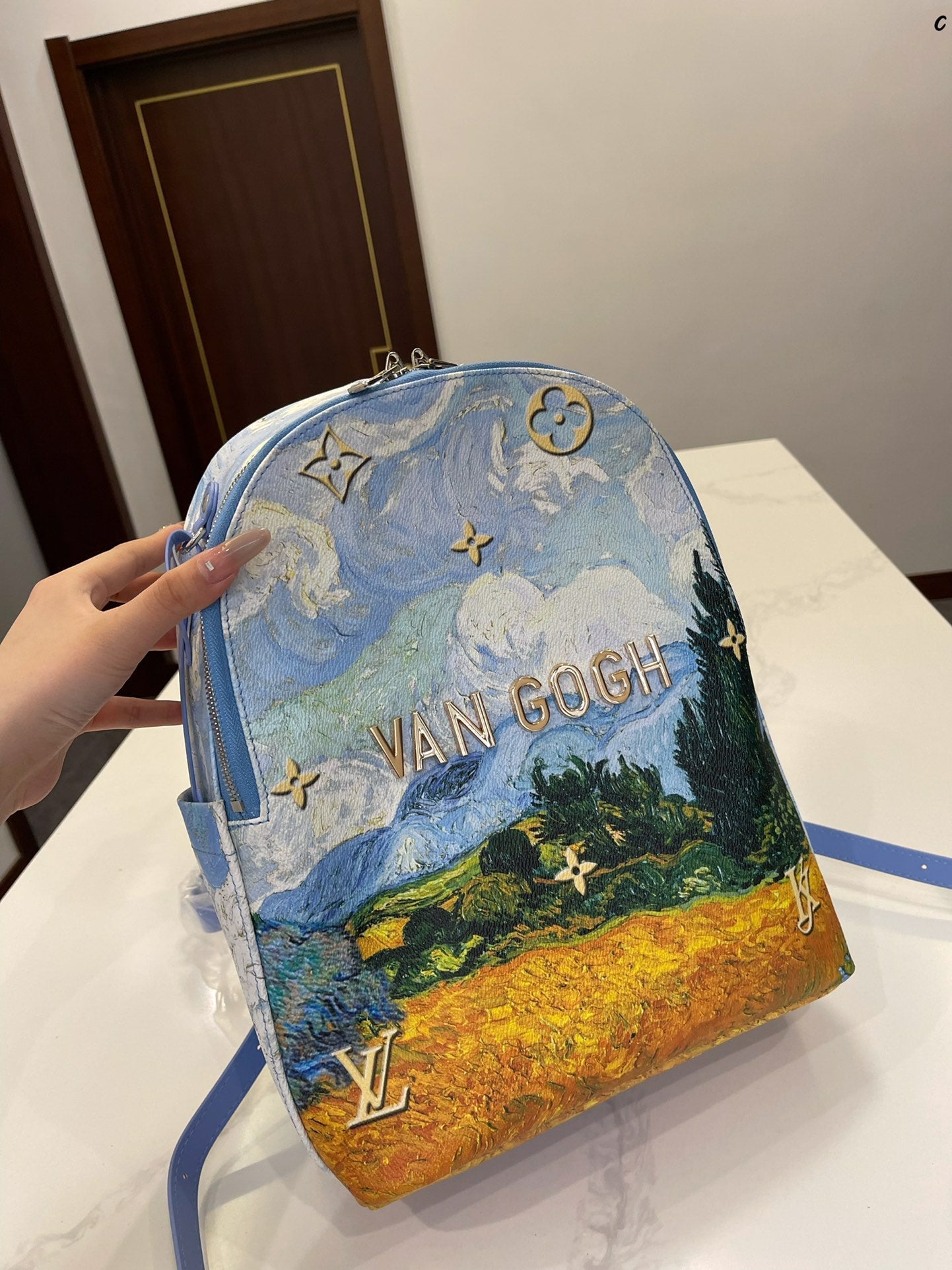 EN - Luxury Bags LUV 826