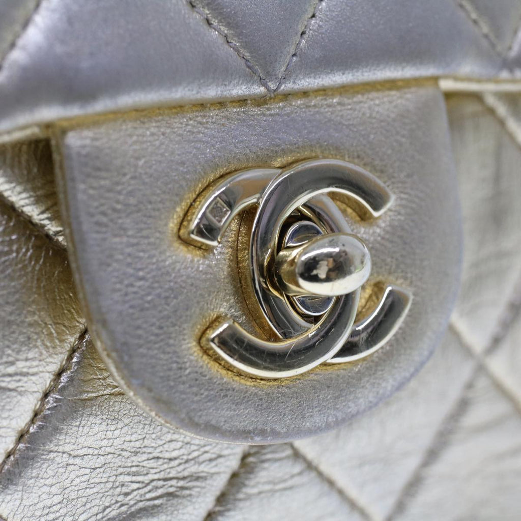 CHANEL Matelasse Turn Lock Chain Shoulder Bag Lamb Skin Gold CC 53752A