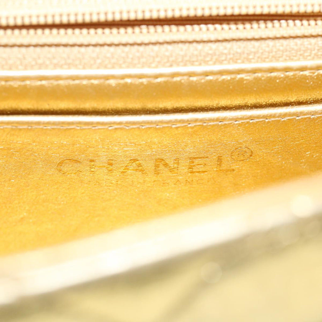 CHANEL Matelasse Turn Lock Chain Shoulder Bag Lamb Skin Gold CC 53752A