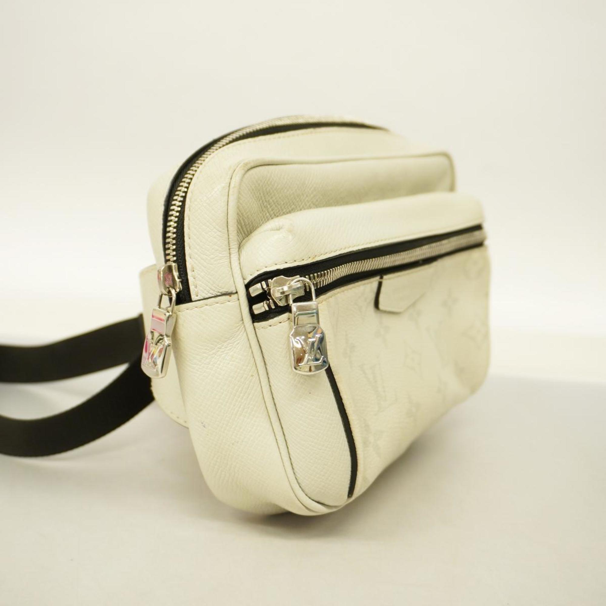 Louis Vuitton Outdoor  Leather Clutch Bag ()
