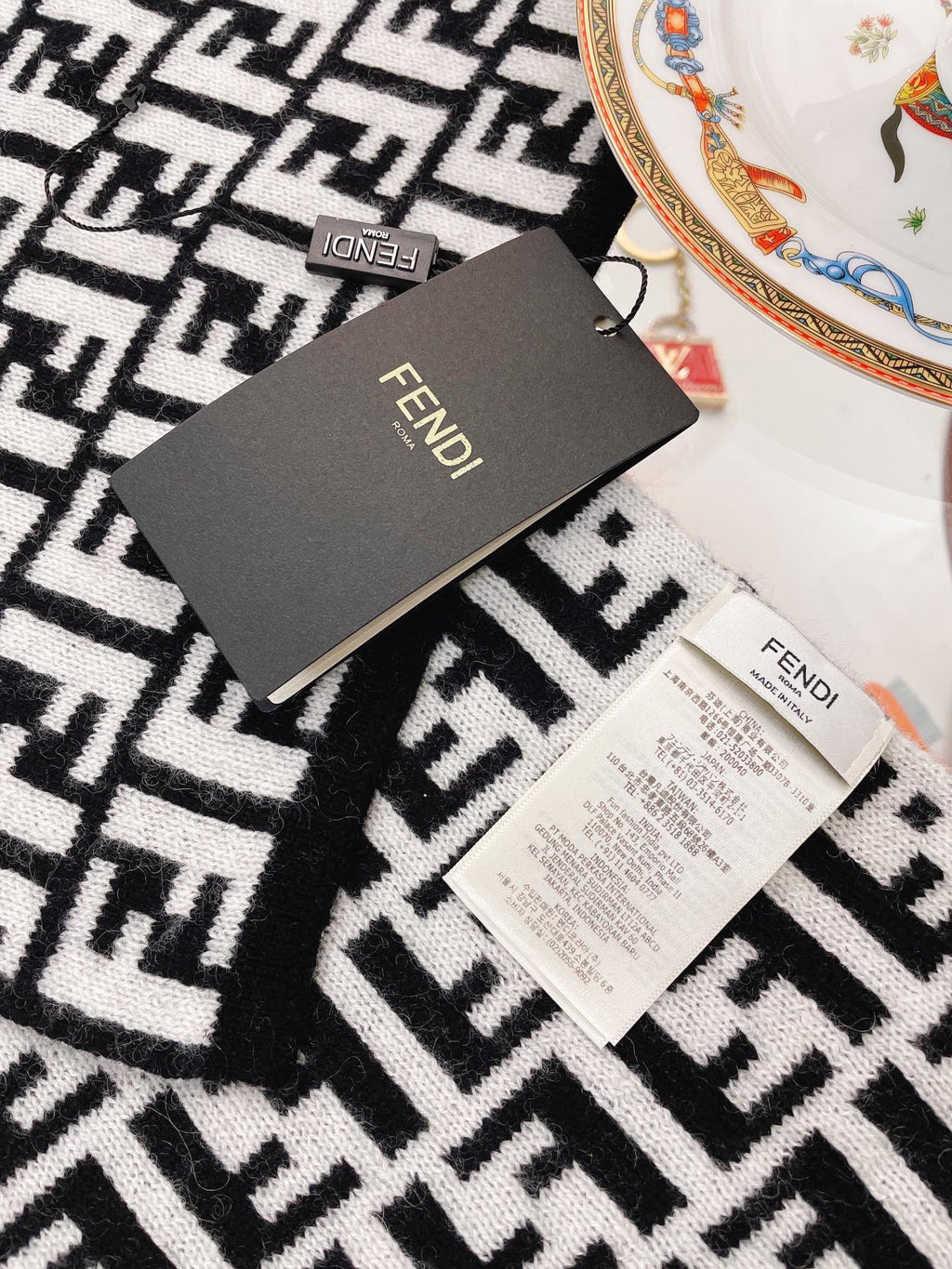 EN - Luxury FEI  Scarf 004