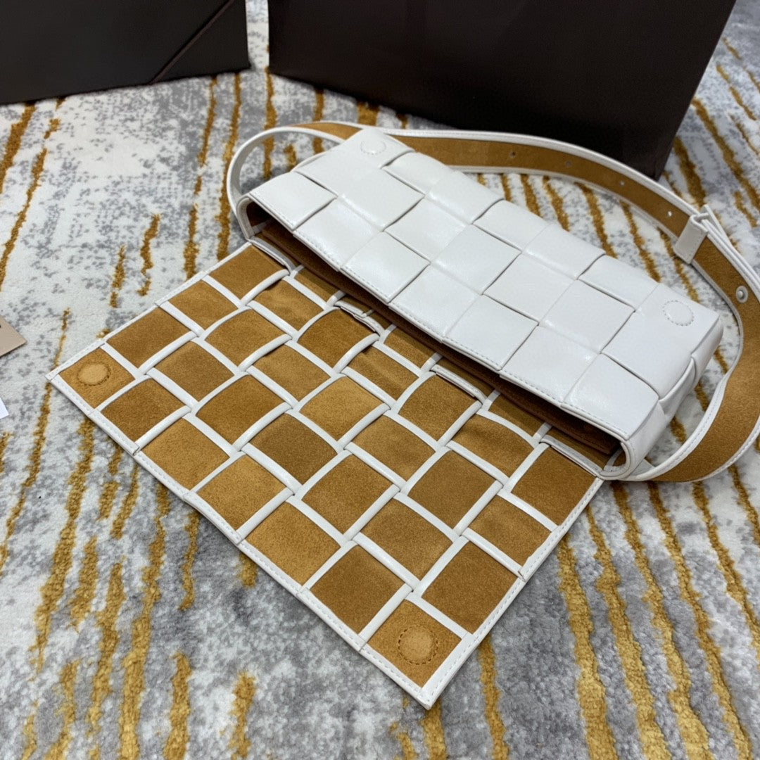 GLAMI Brick Cassette Bag For Women 11in/28cm In White