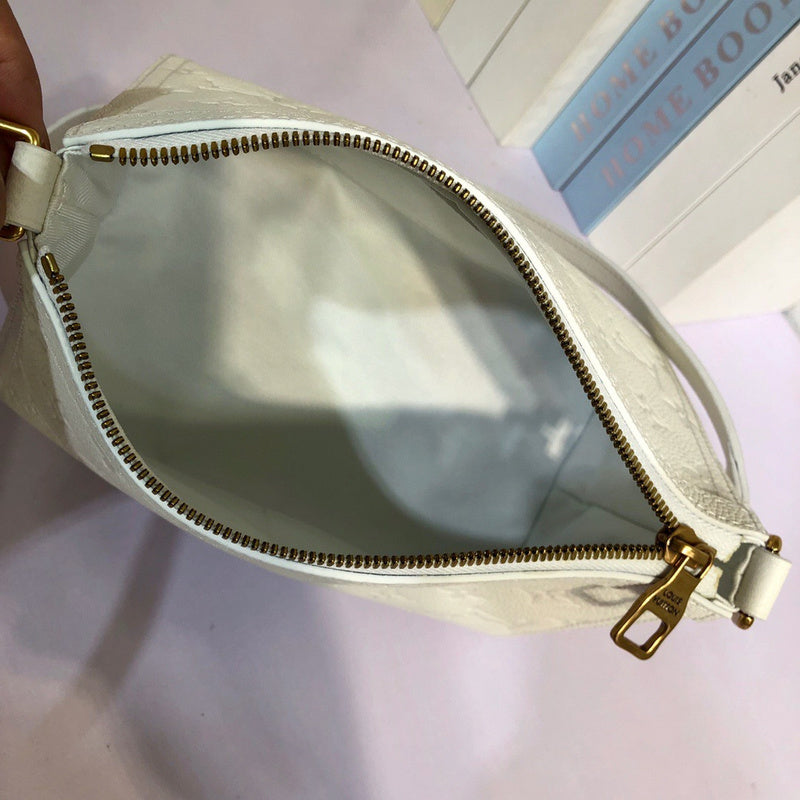 LOV2 Bags - Luxurious Bags  1906