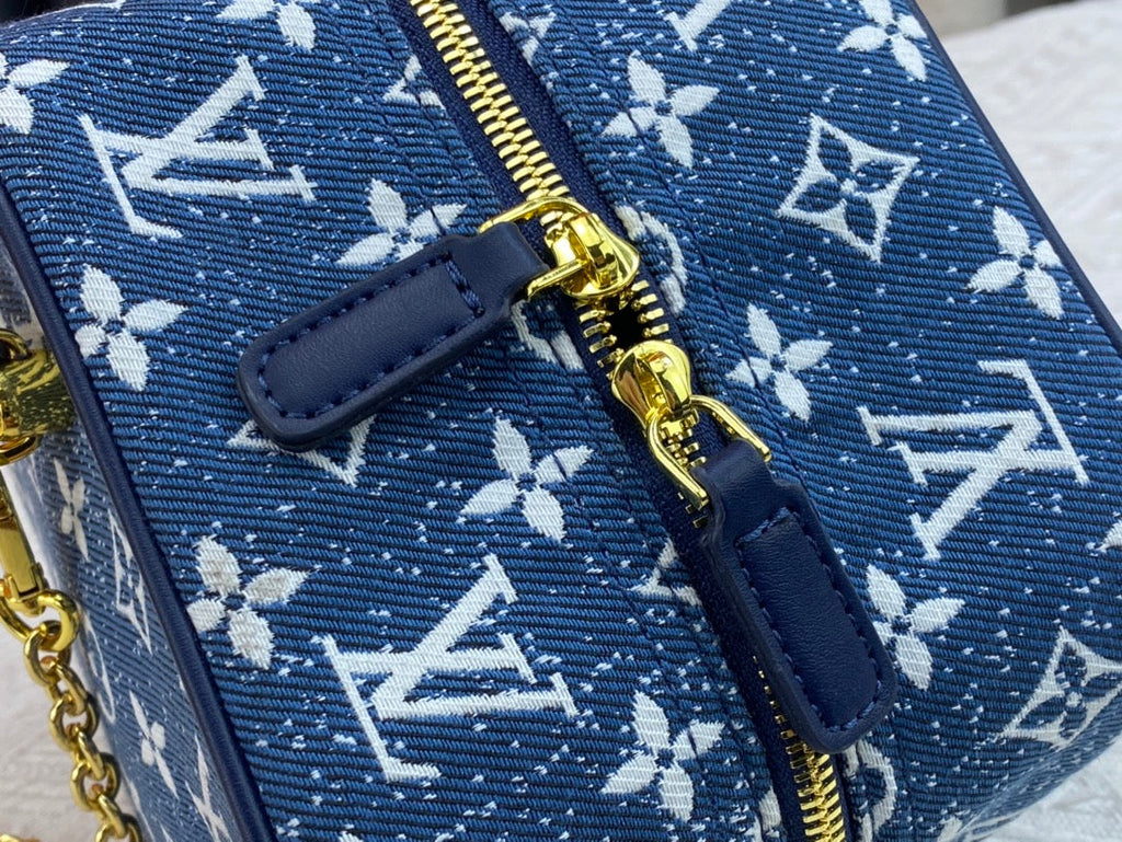 EN - New Arrival Bags LUV 677