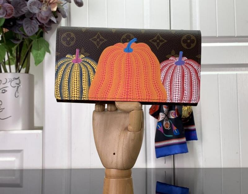 SAMC - LOV Bags - 1261