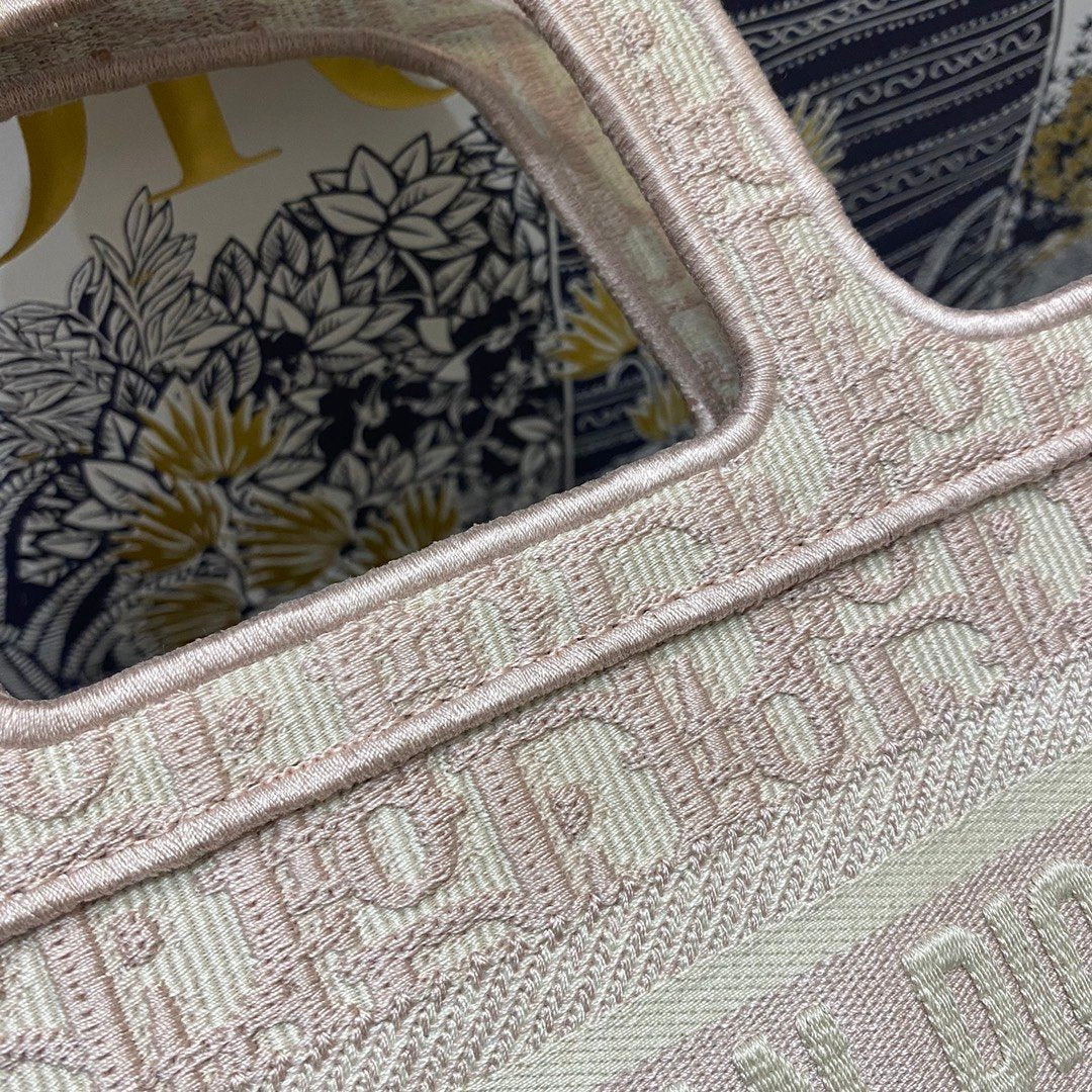 GLAMI Mini Book Tote Rose Des Vents Oblique Embroidery, Light Pink, For Women WomenÃ¢â‚¬â„¢s Handbags,Ã‚Â 23cm CD