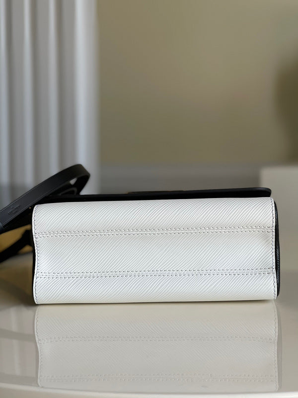 LOV2 Bags - Luxurious Bags  1617