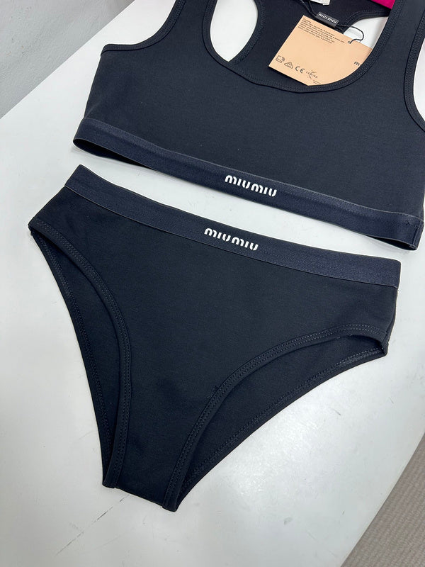Glami - MMU Women Clothes - 444