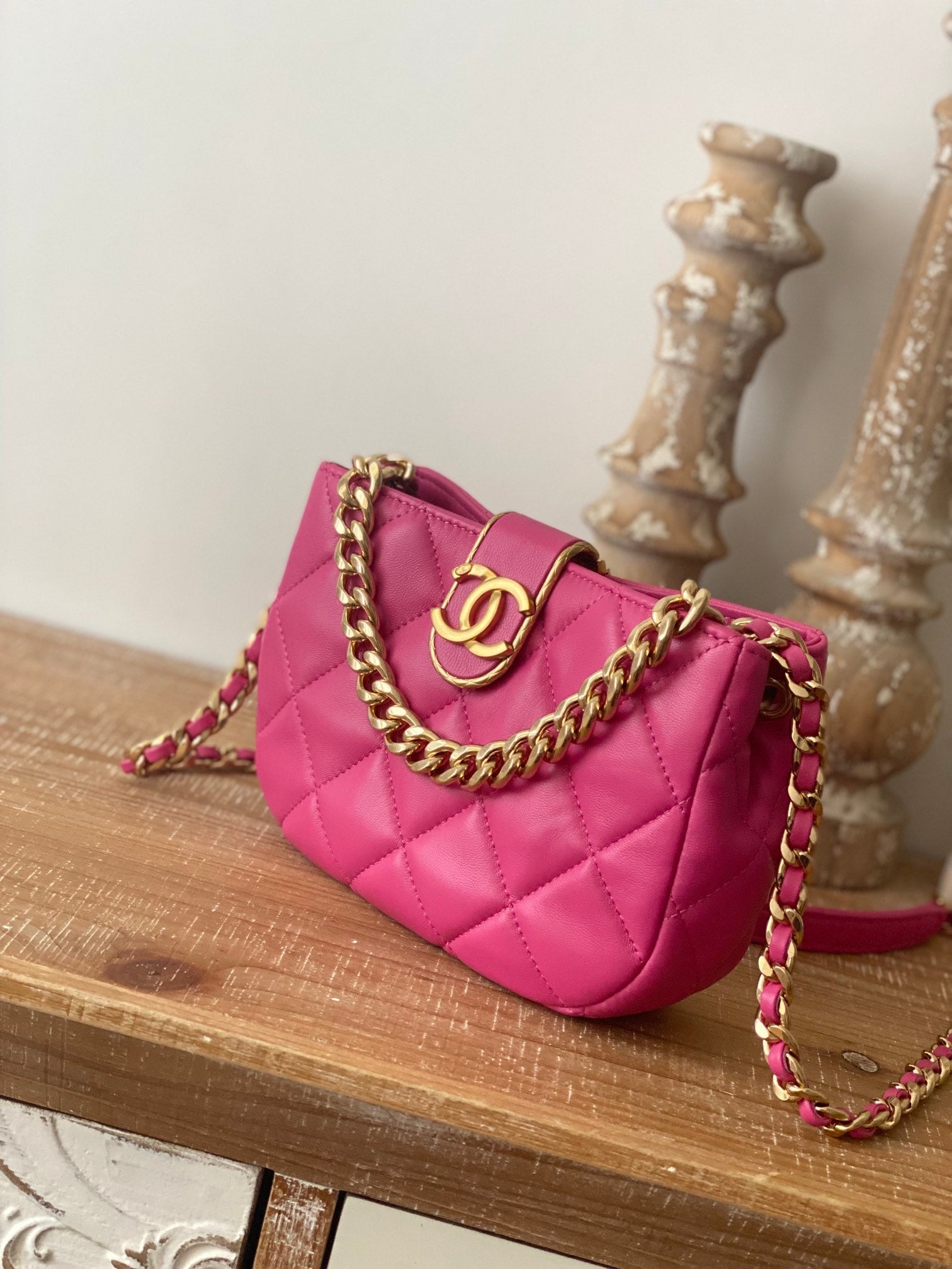 CHLSmall Hobo Bag Gold Hardware PiNike For Women, Women’s Handbags, Shoulder Bags 7.5in/19cm