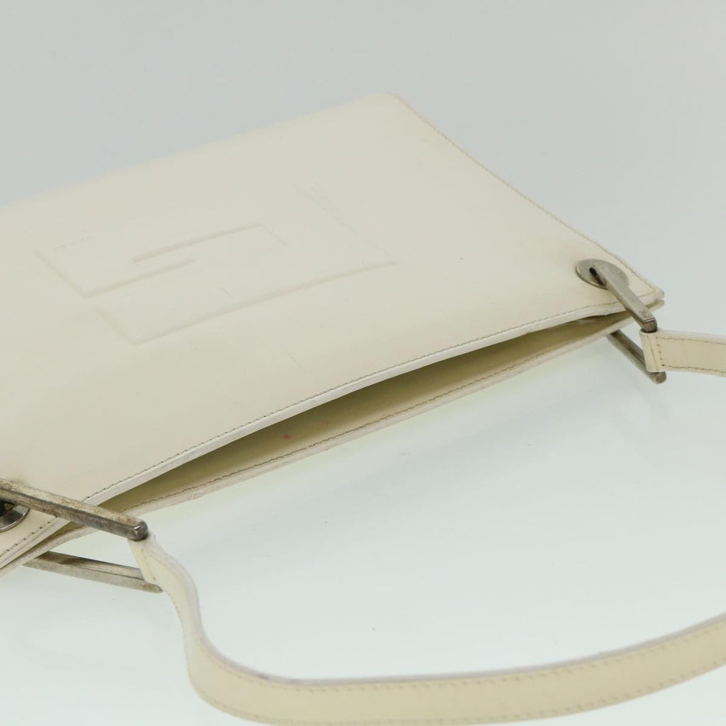 GUCCI Shoulder Bag Patent leather White 001 3034 55032