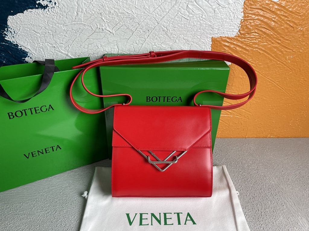 GLAMI Clip Bag Red, For Women, WomenÃƒÂ¢Ã¢â€šÂ¬Ã¢â€žÂ¢s Bags 9in/23cm