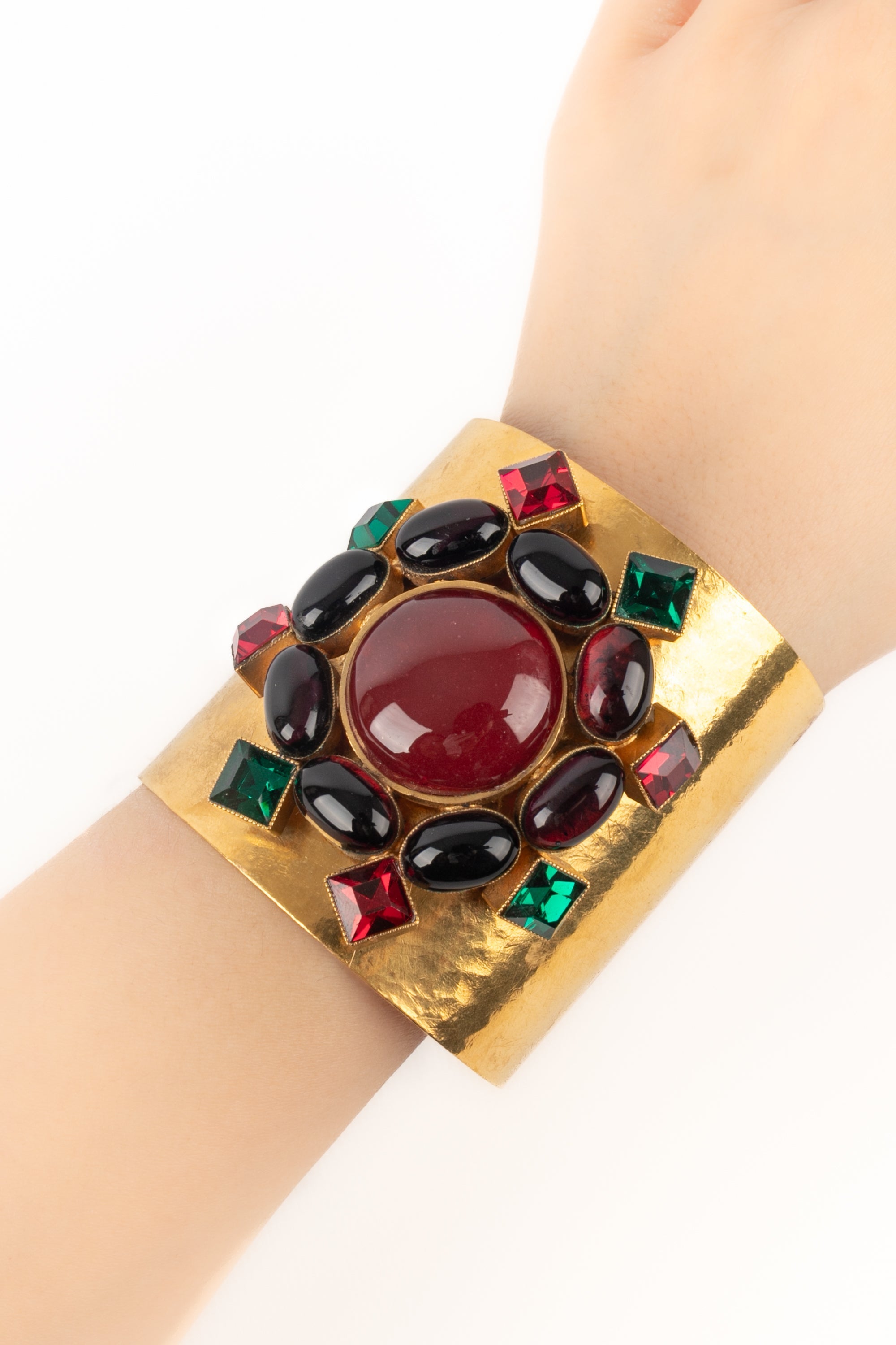 Bracelet manchette Chanel hiver 1996