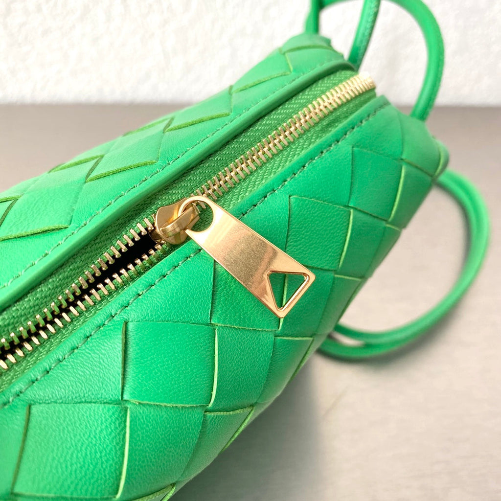 GLAMI Mini Loop Camera Bag Green, For Women, WomenÃƒÂ¢Ã¢â€šÂ¬Ã¢â€žÂ¢s Bags 6.7in/17cm 680254V1G113722