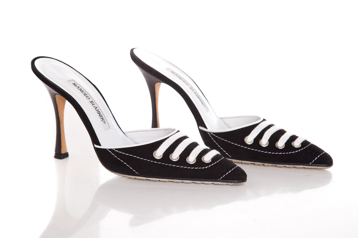 Manolo Blahnik Black & White Mules SZ 35.5