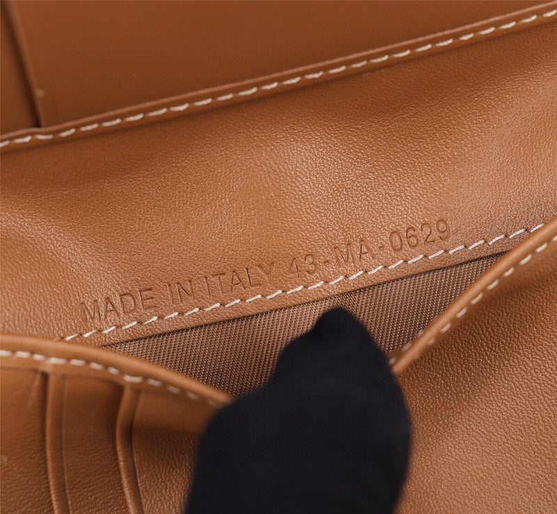 ELE - Dir Bags - 1569