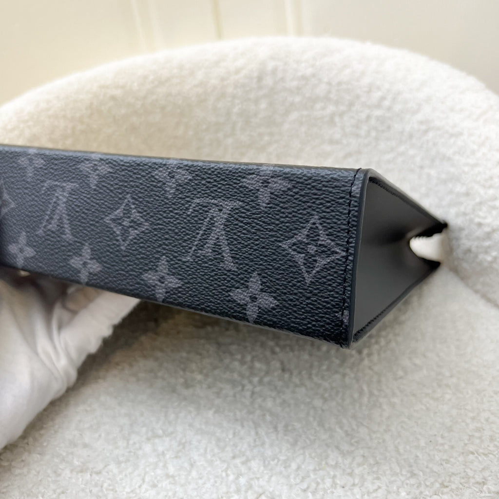 LV Pochette Voyage MM in Monogram Eclipse Canvas in SHW