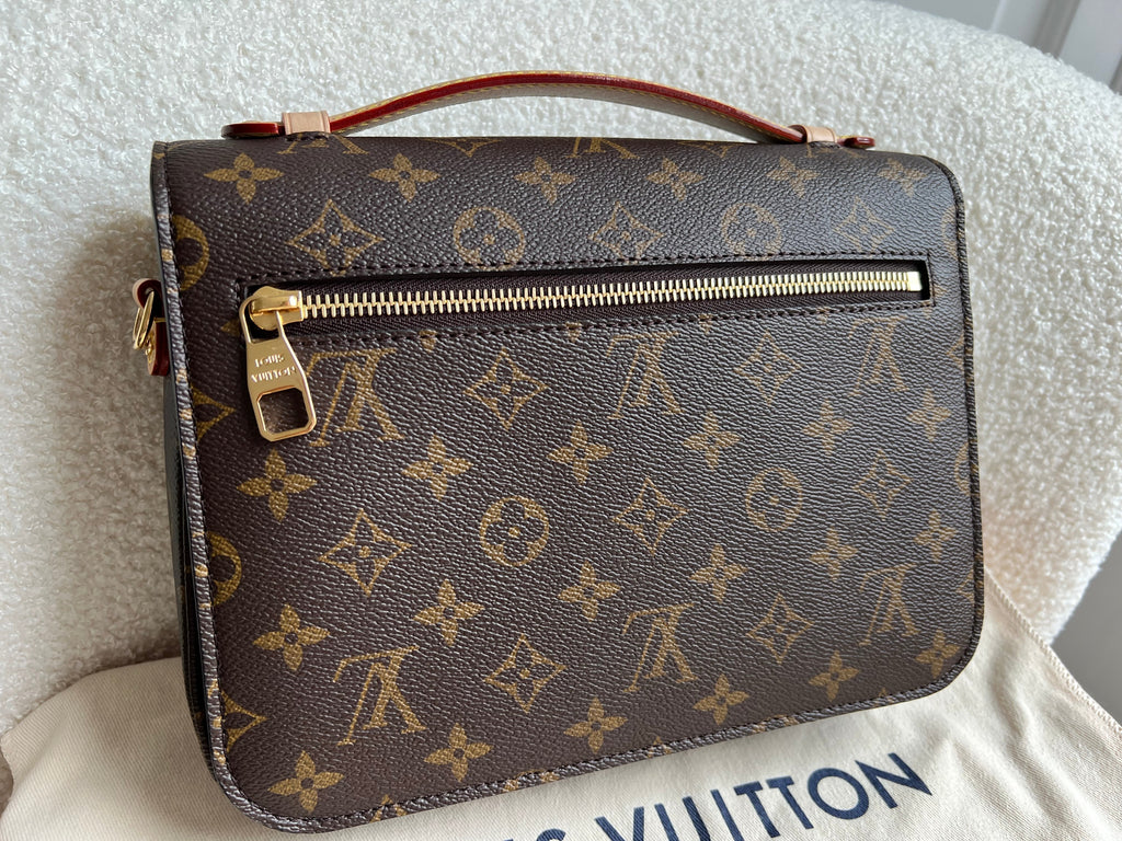 Louis Vuitton Pochette Metis Monogram (RRP £1,970)