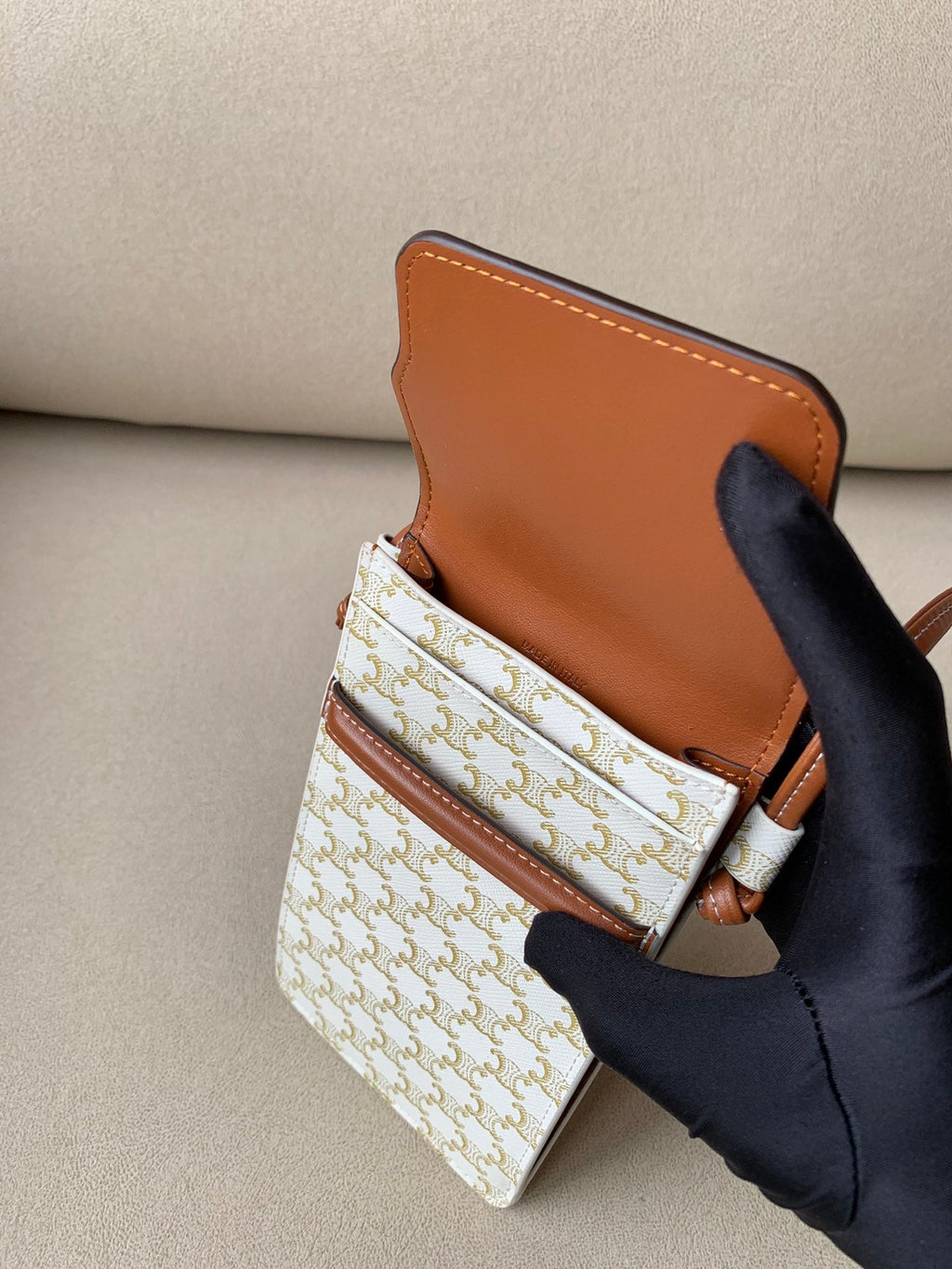 GLAMI Phone Pouch With GlamIap In Triomphe Canvas And Lambskin White/Tan For Women 7in/18cm 10G332CQD.01TA