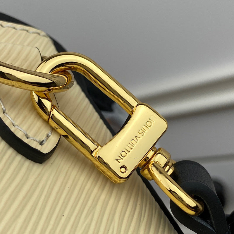LOV2 Bags - Luxurious Bags  1640
