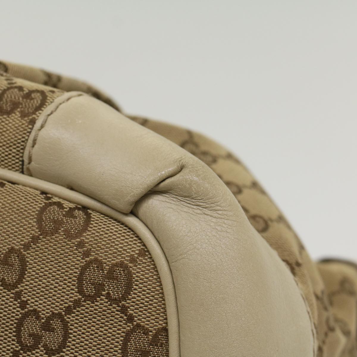 GUCCI GG Canvas Sukey Shoulder Bag Beige 247902 56055