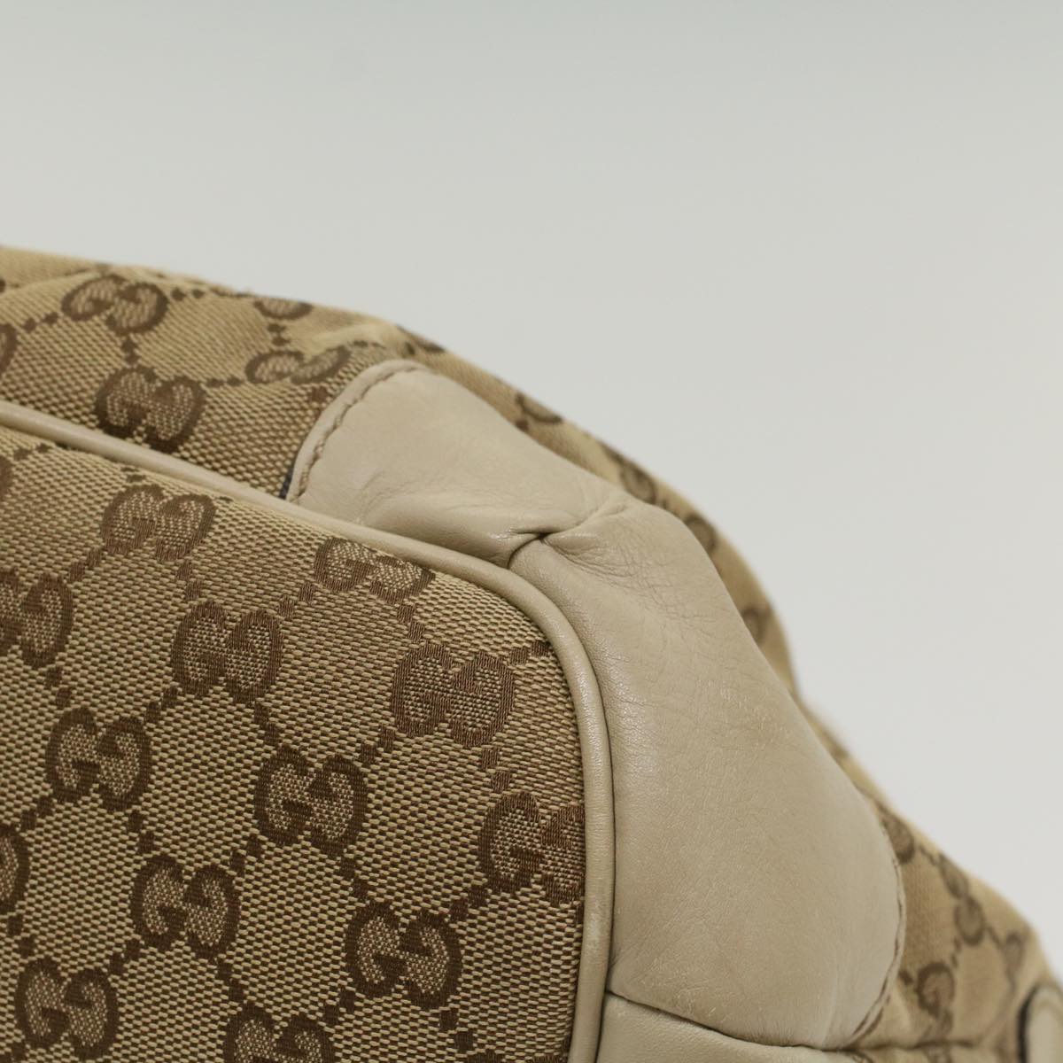 GUCCI GG Canvas Sukey Shoulder Bag Beige 247902 56055