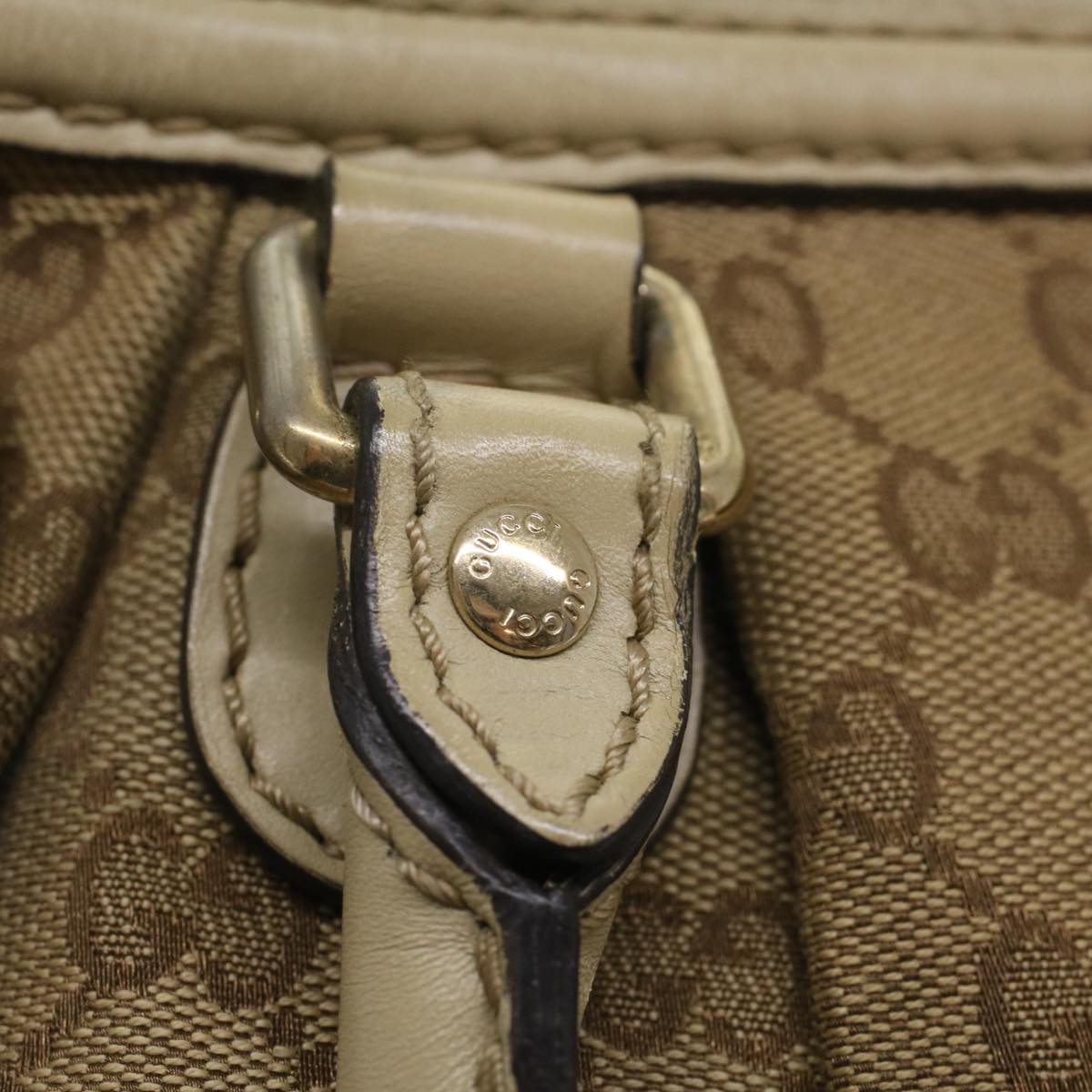 GUCCI GG Canvas Sukey Shoulder Bag Beige 247902 56055
