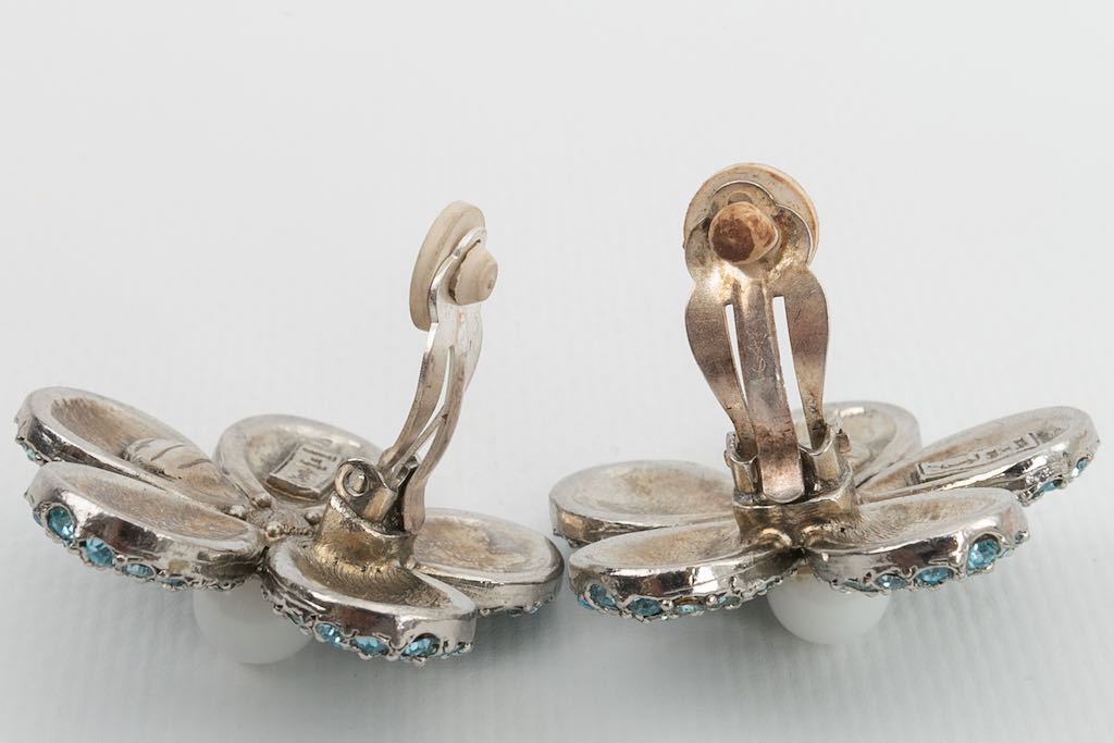 Boucles d'oreilles fleurs Yves Saint Laurent
