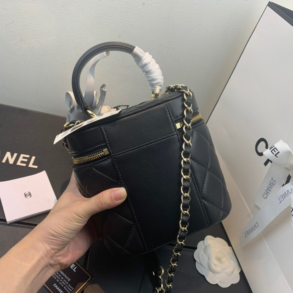 CHLVanity Case Gold Hardware Black For Women, Women’s Handbags, Shoulder Bags 7.9in/20cm AS2061 