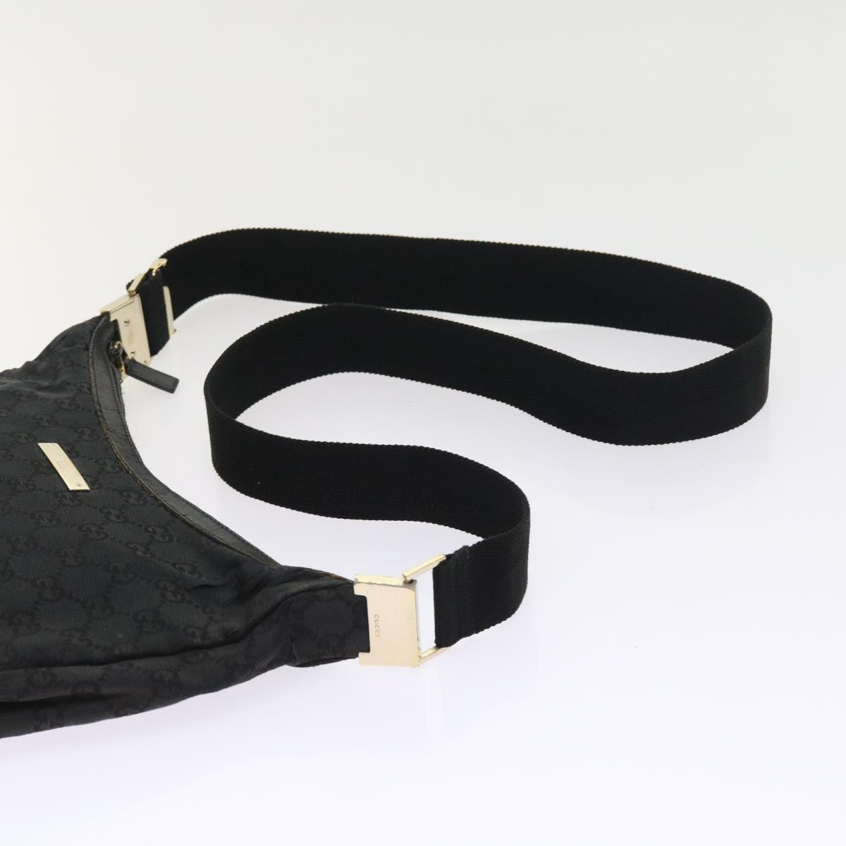 GUCCI GG Canvas Shoulder Bag Black 019 0433 56218