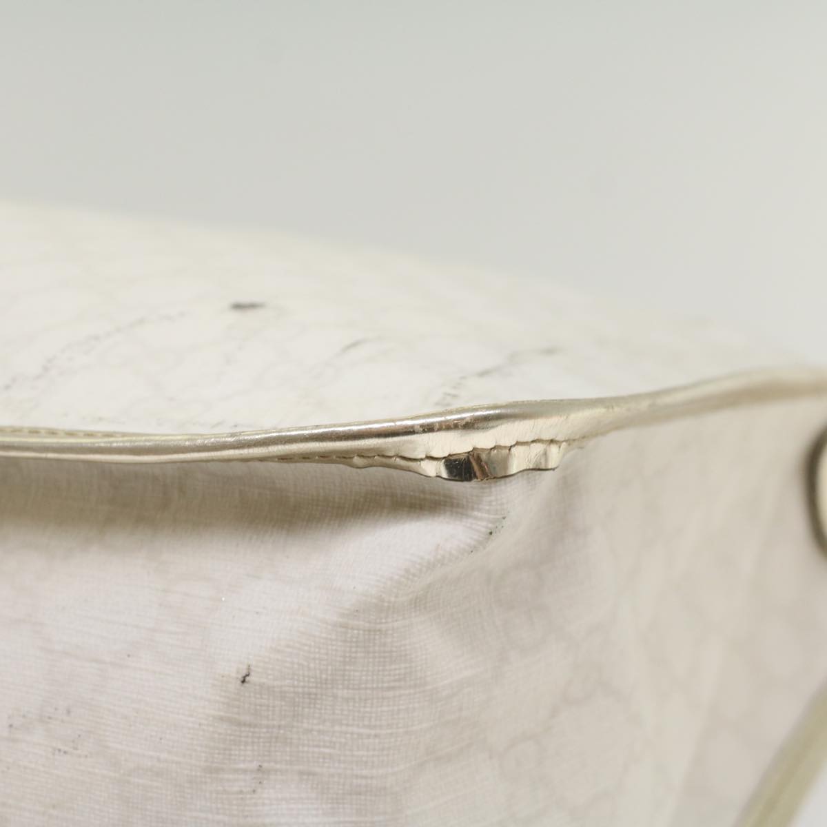 GUCCI GG Supreme Hand Bag PVC Leather White 189899 56294