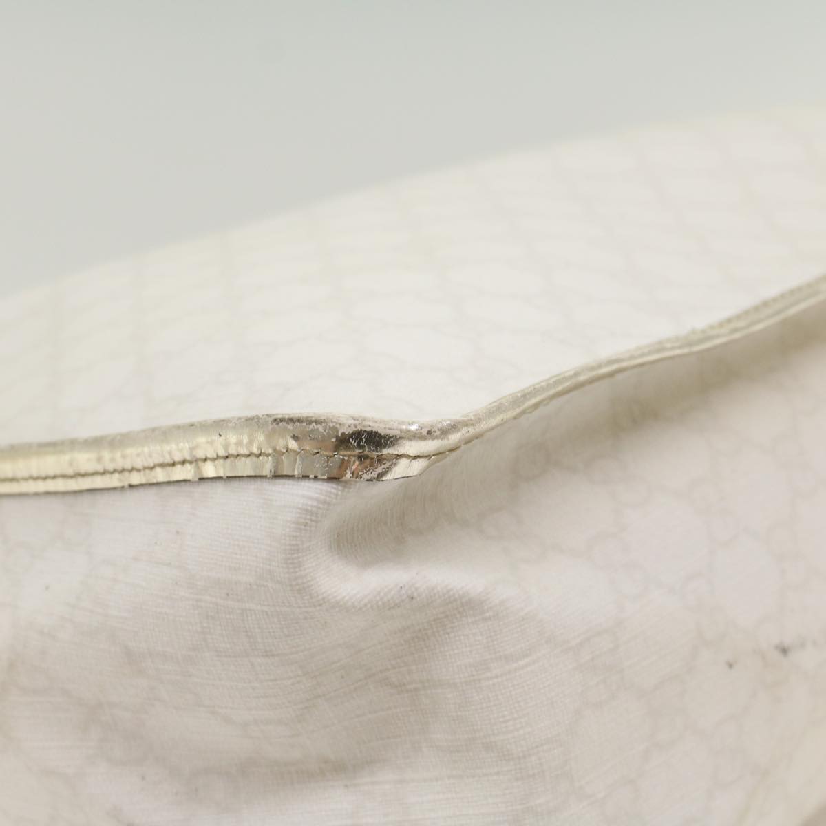 GUCCI GG Supreme Hand Bag PVC Leather White 189899 56294