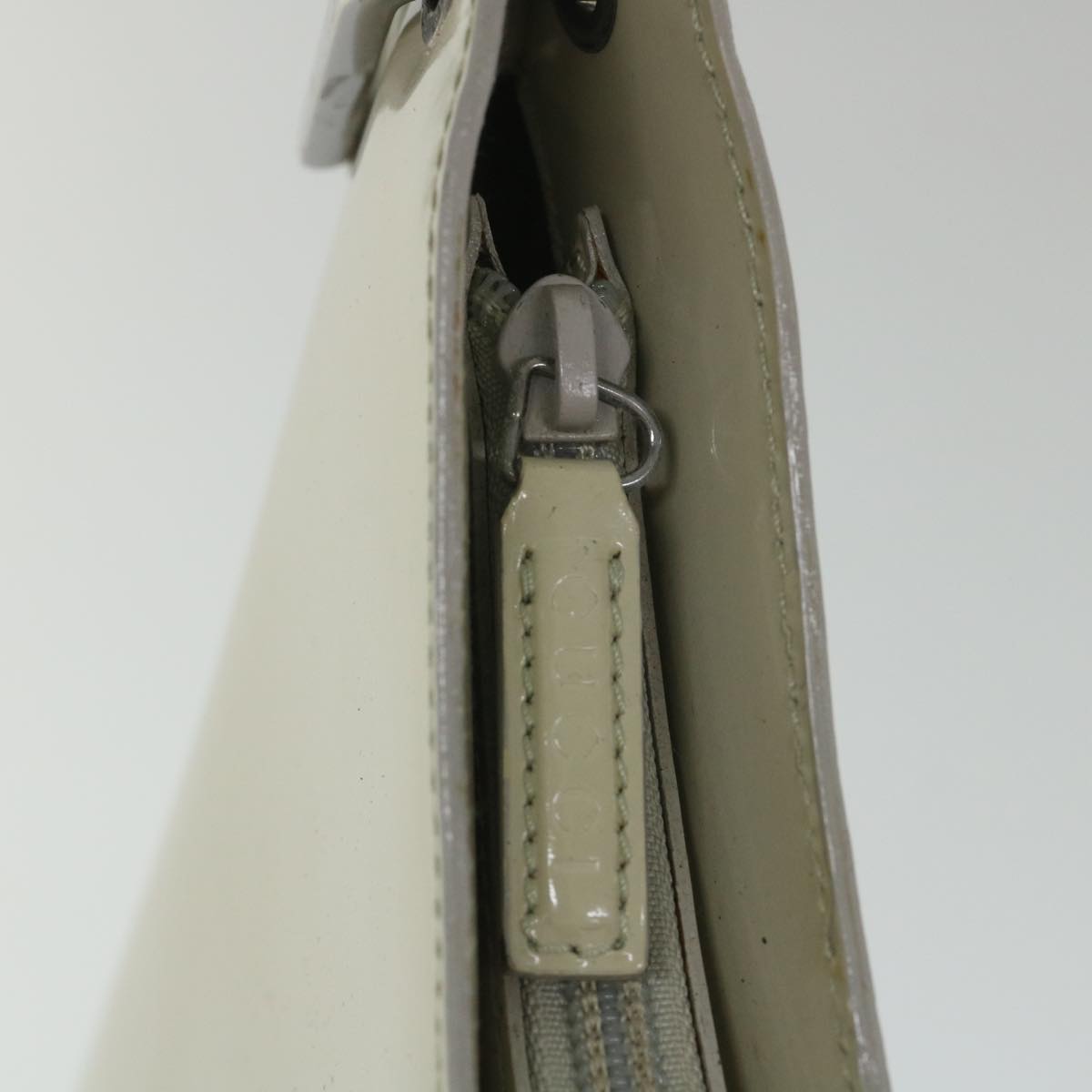 GUCCI Bamboo Shoulder Bag Patent leather Ivory 56566