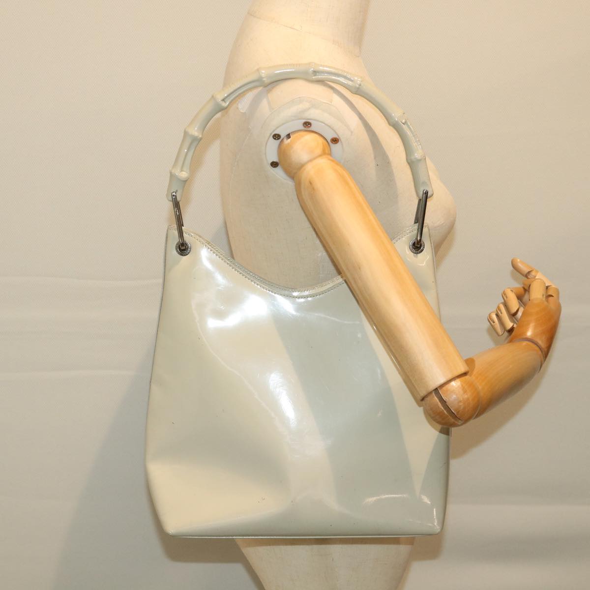 GUCCI Bamboo Shoulder Bag Patent leather Ivory 56566