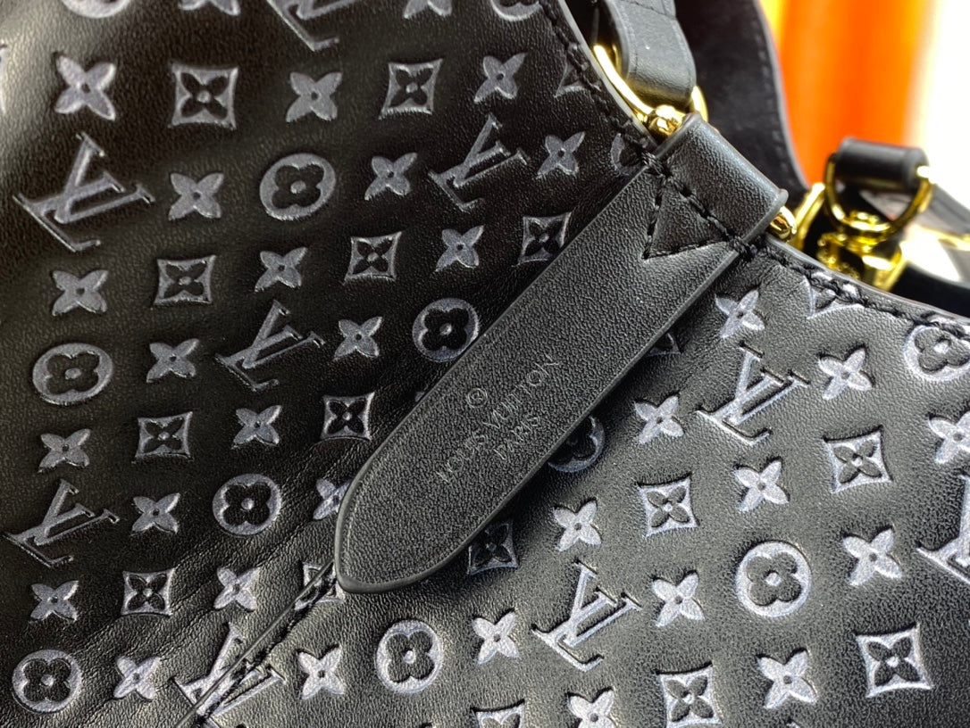 EN - Luxury Bags LUV 873