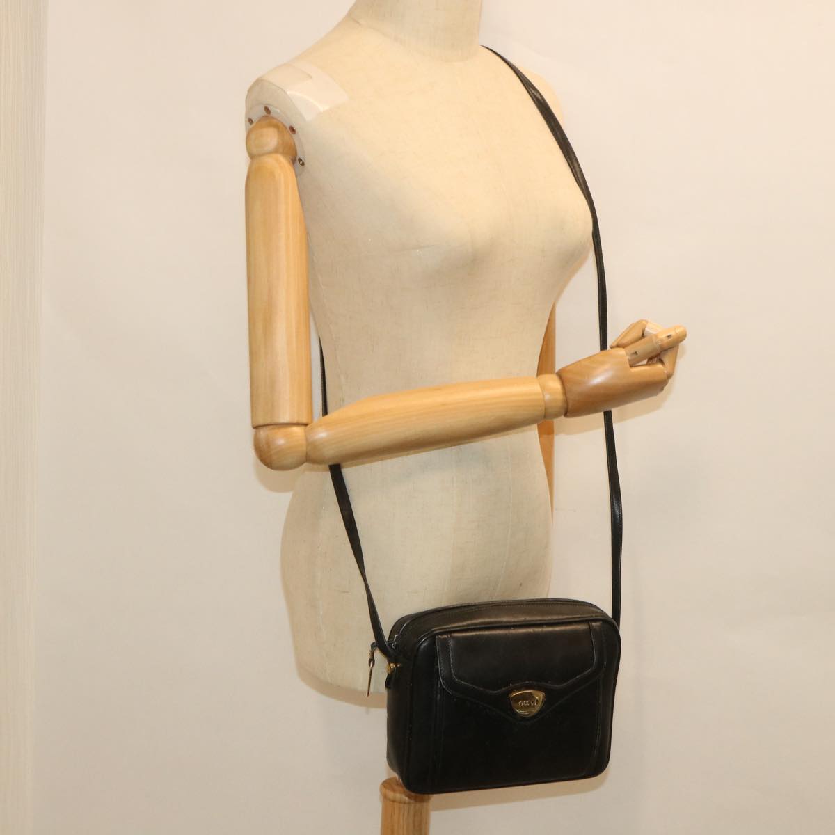 GUCCI Shoulder Bag Leather Black 56692