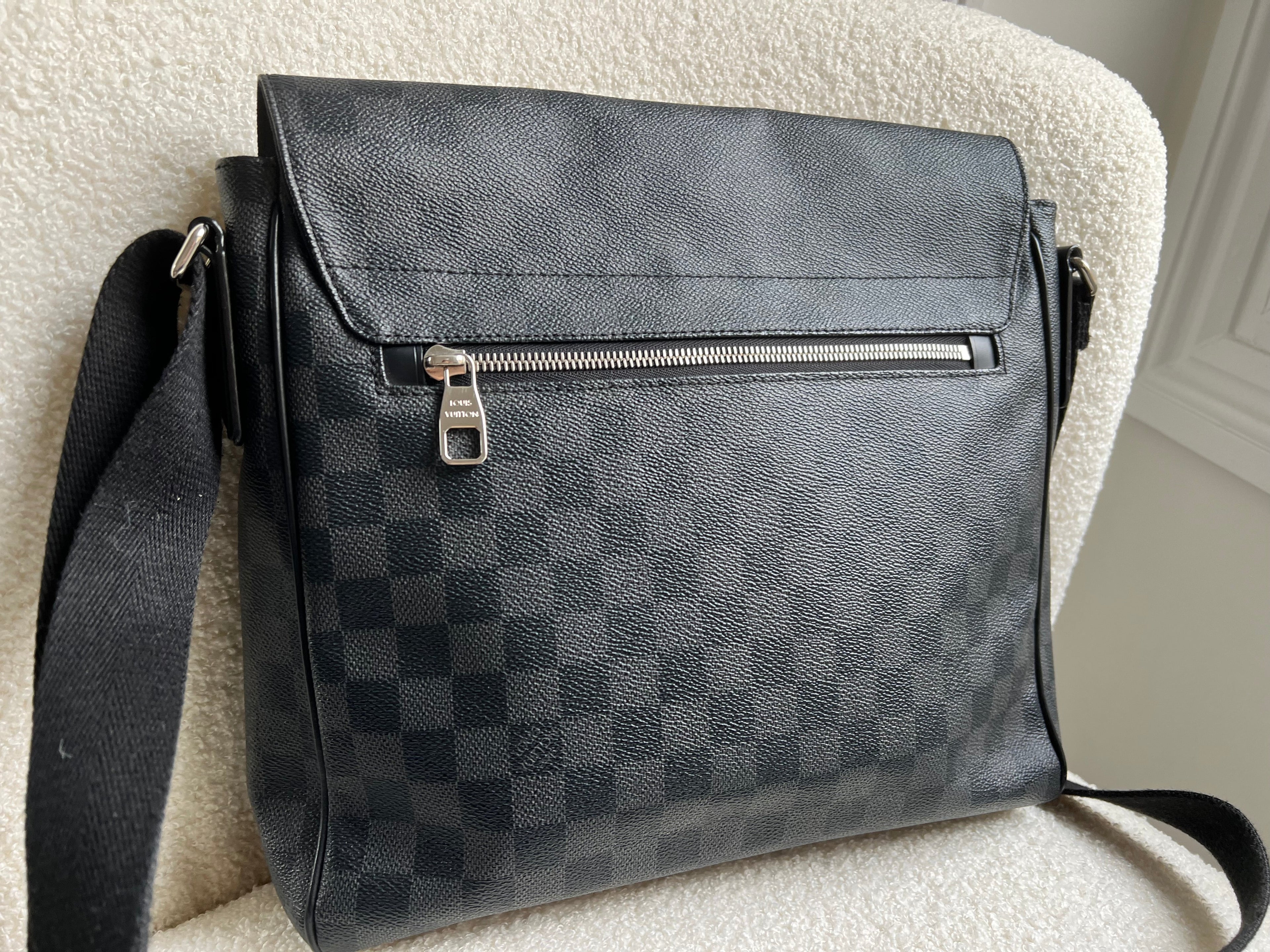 Louis Vuitton PM District Messenger Bag Damier Graphite