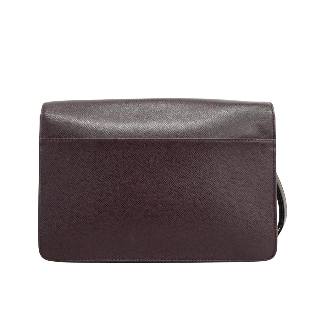 Louis Vuitton Selenga  Leather Clutch Bag ()