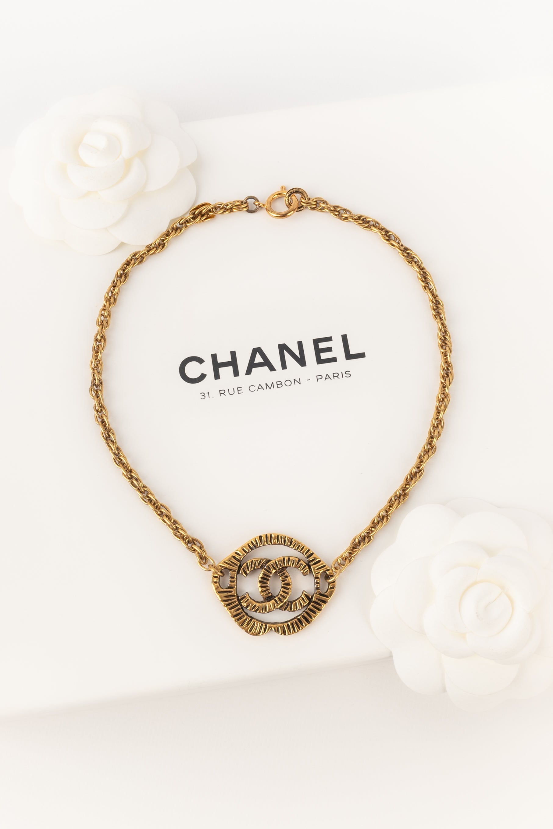 Collier cc Chanel