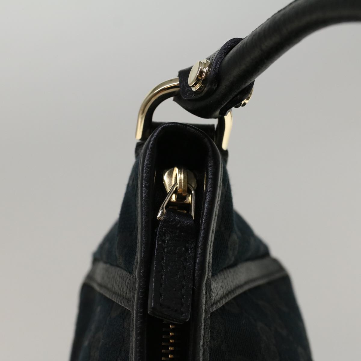 GUCCI GG Canvas Abbey Shoulder Bag Black 130939 57216