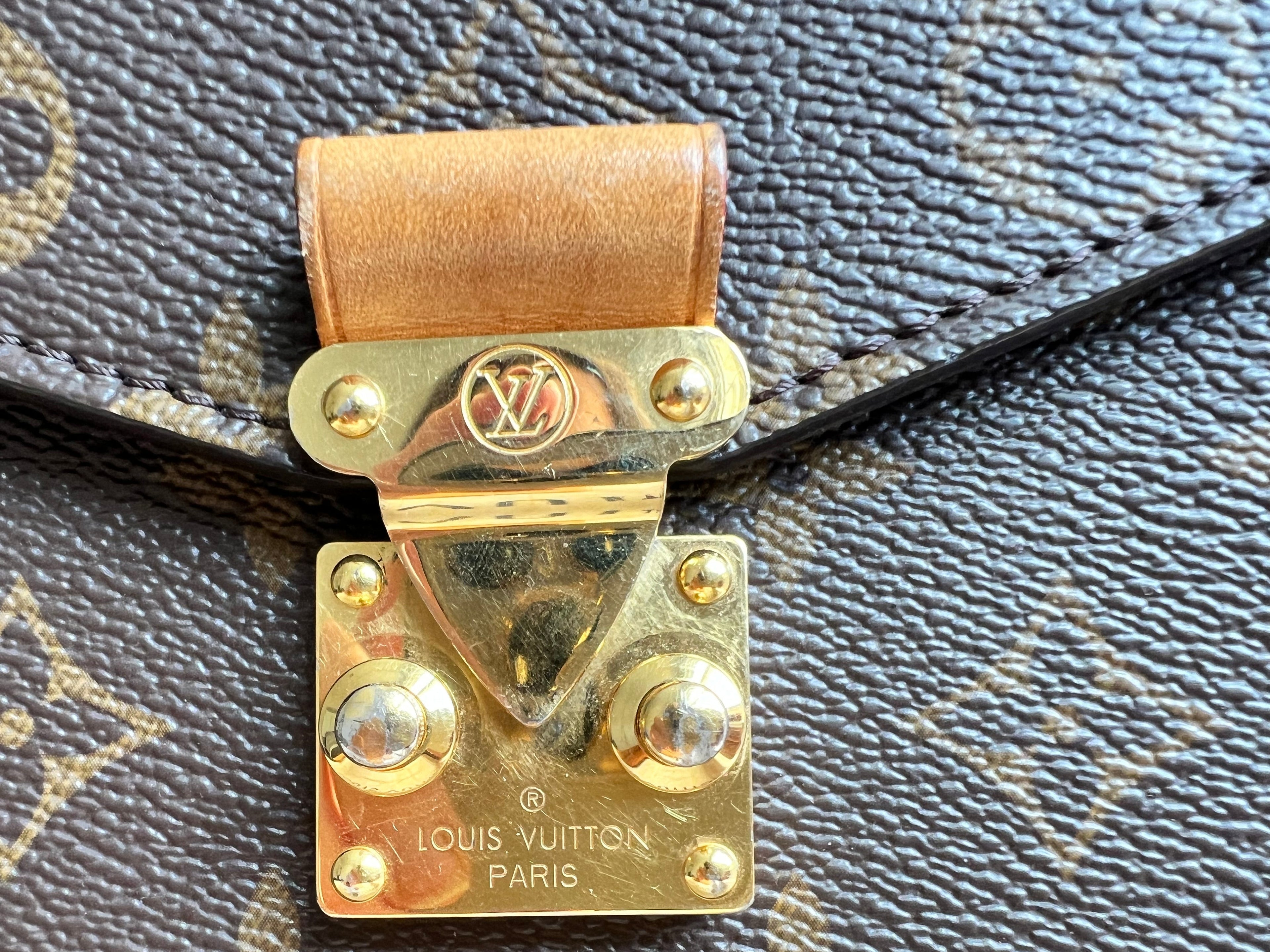 Louis Vuitton Pochette Metis Monogram (RRP £1,970)
