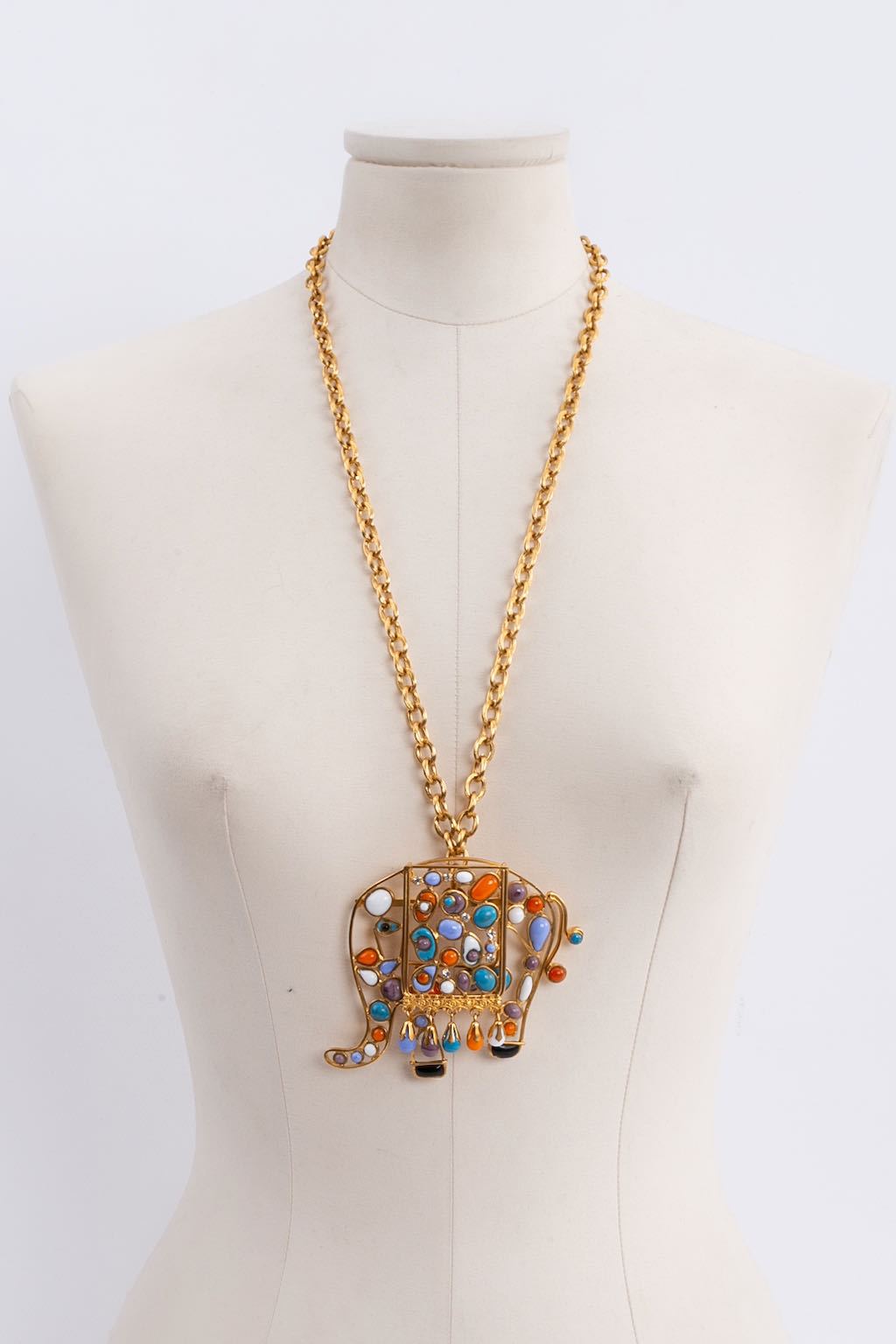 Collier ÃƒÆ’Ã‚Â©lÃƒÆ’Ã‚Â©phant Augustine