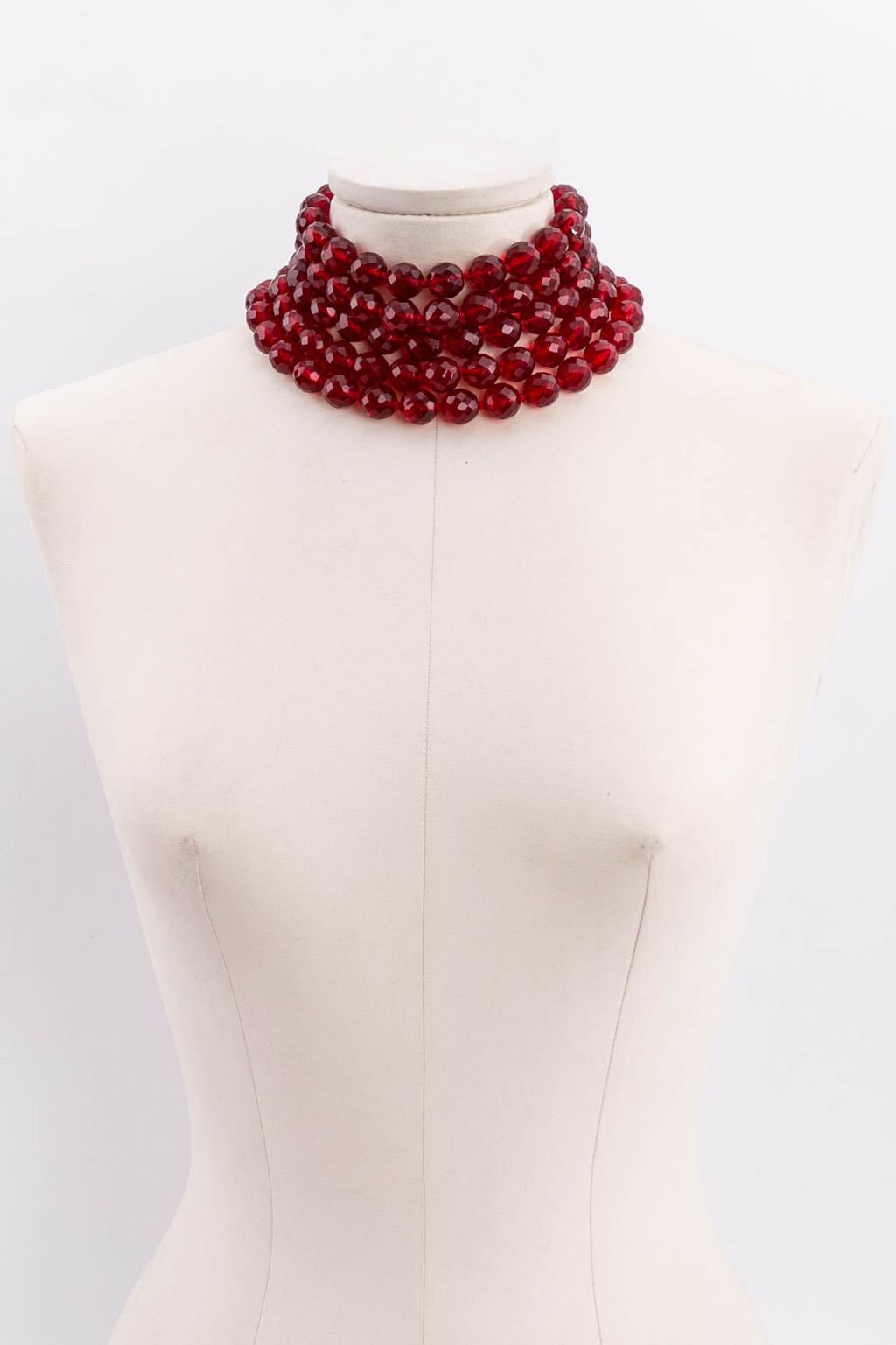 Collier de perles rouges Chanel 1990s
