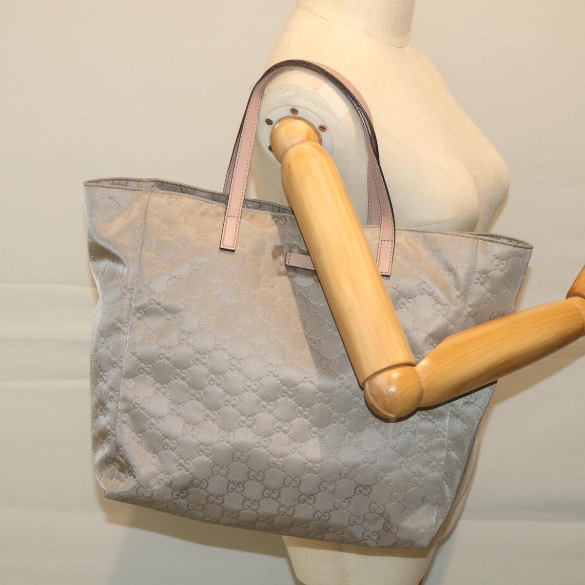 GUCCI GG Canvas Tote Bag Gray 282439 57780