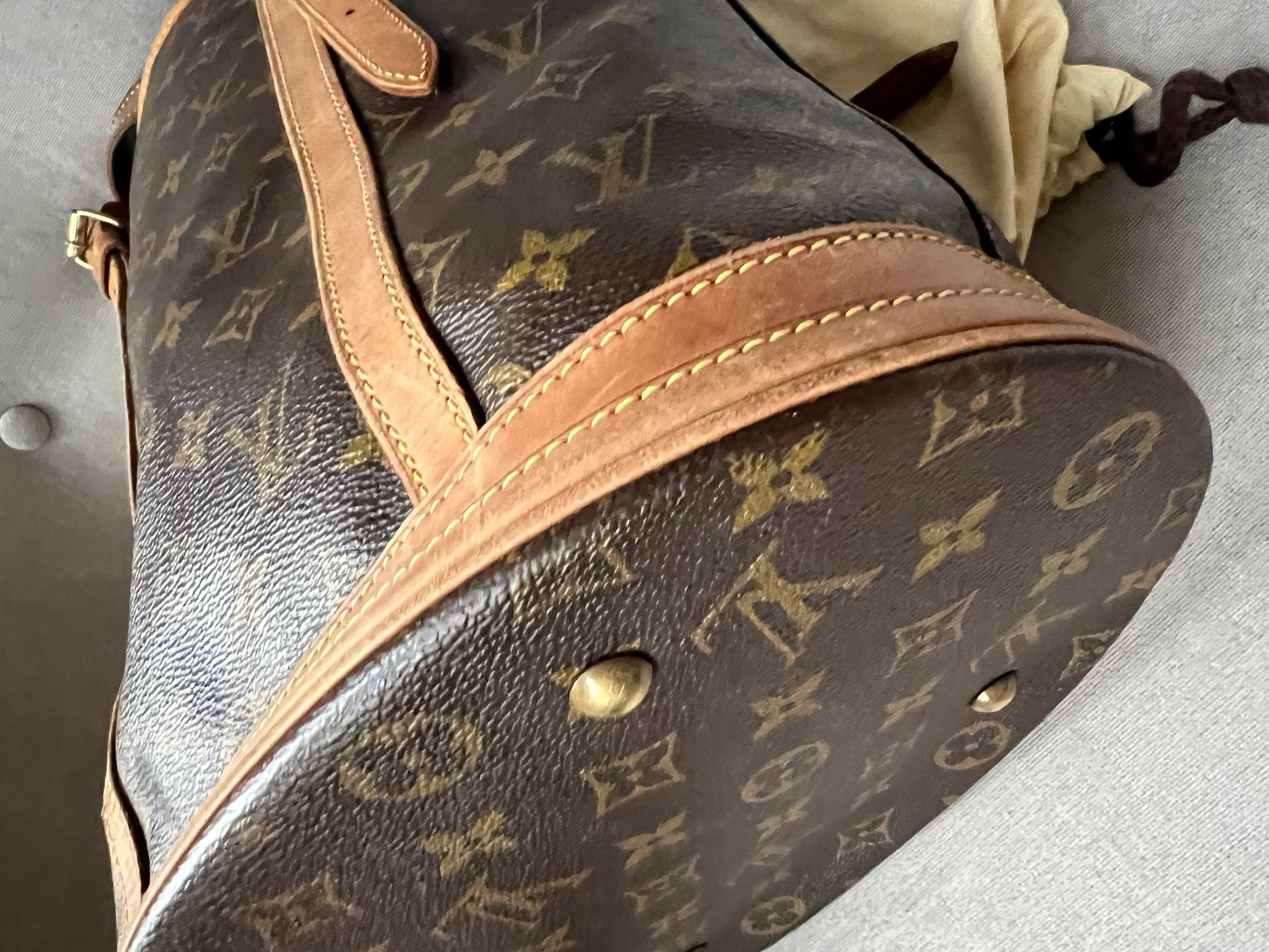 Louis Vuitton Monogram Vintage Bucket Bag GM