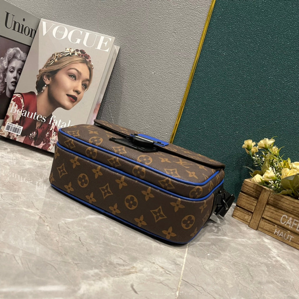 EN - Luxury Bags LUV 853