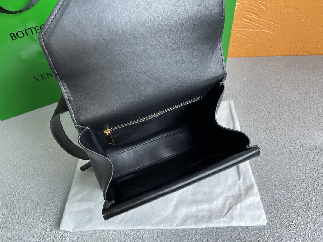 GLAMI Clip Bag Black, For Women, WomenÃƒÂ¢Ã¢â€šÂ¬Ã¢â€žÂ¢s Bags 9in/23cm